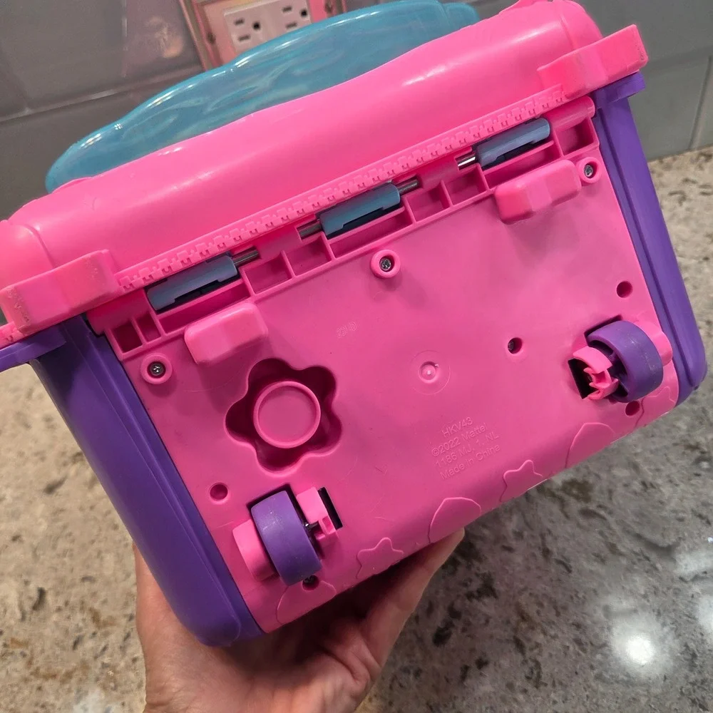 Polly Pocket Starlight Castle Unicorn Party Suitcase Playset HKV43 Pink Purple
